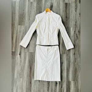 TAHARI suit, jacket & pencil skirt